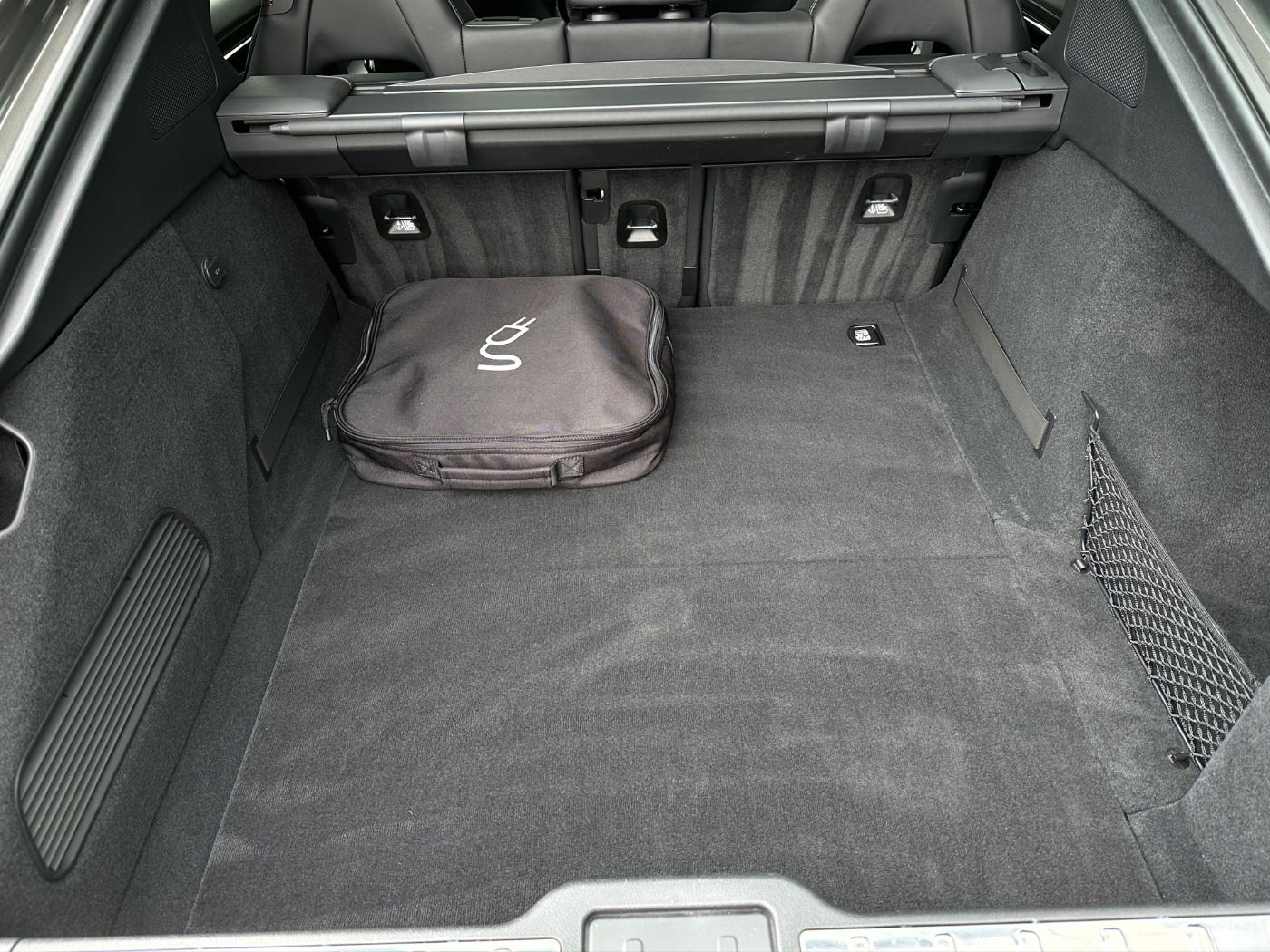 Porsche Panamera 4S E-Hybrid PANO 360° Soft-Close