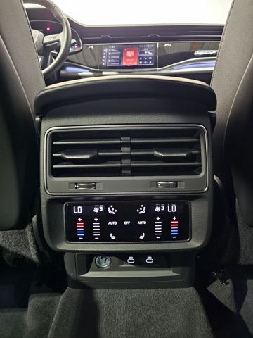 Audi Q7 50 TDI S Line Black 7Sitz Pano Matrix Facelif