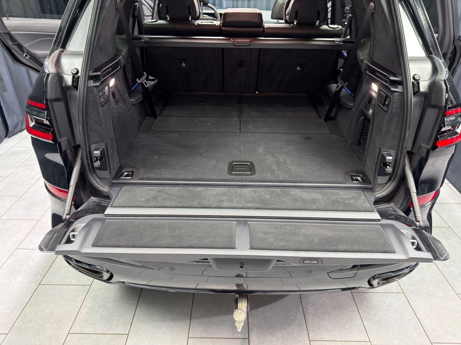 BMW X7 xDrive 40d M SPORT PRO|LUFT|PANO|7-SITZER|AHK