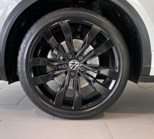 Volkswagen T-Roc 2.0 TSI DSG 4Motion - Samsaru's Car Outlet