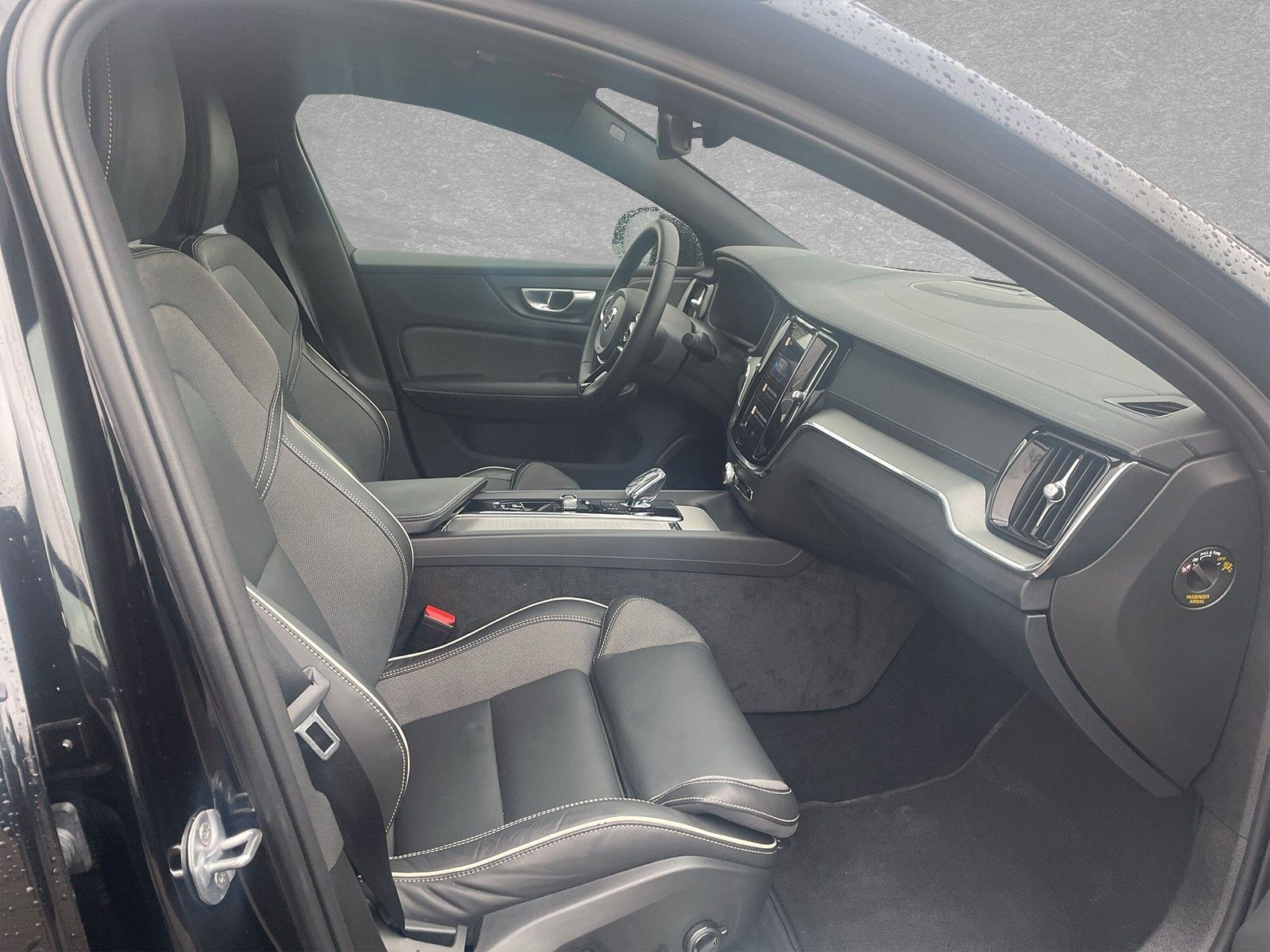 Volvo S60 B5 AWD Mild-Hybrid Ultimate Dark ACC BLIS SD