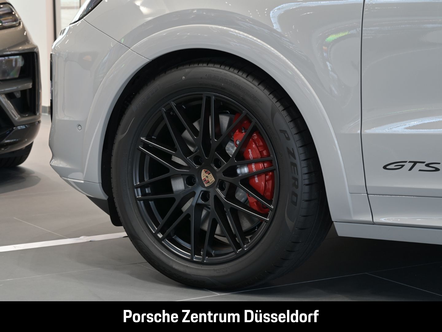 Porsche Cayenne GTS BOSE InnoDrive Surround-View Head-Up