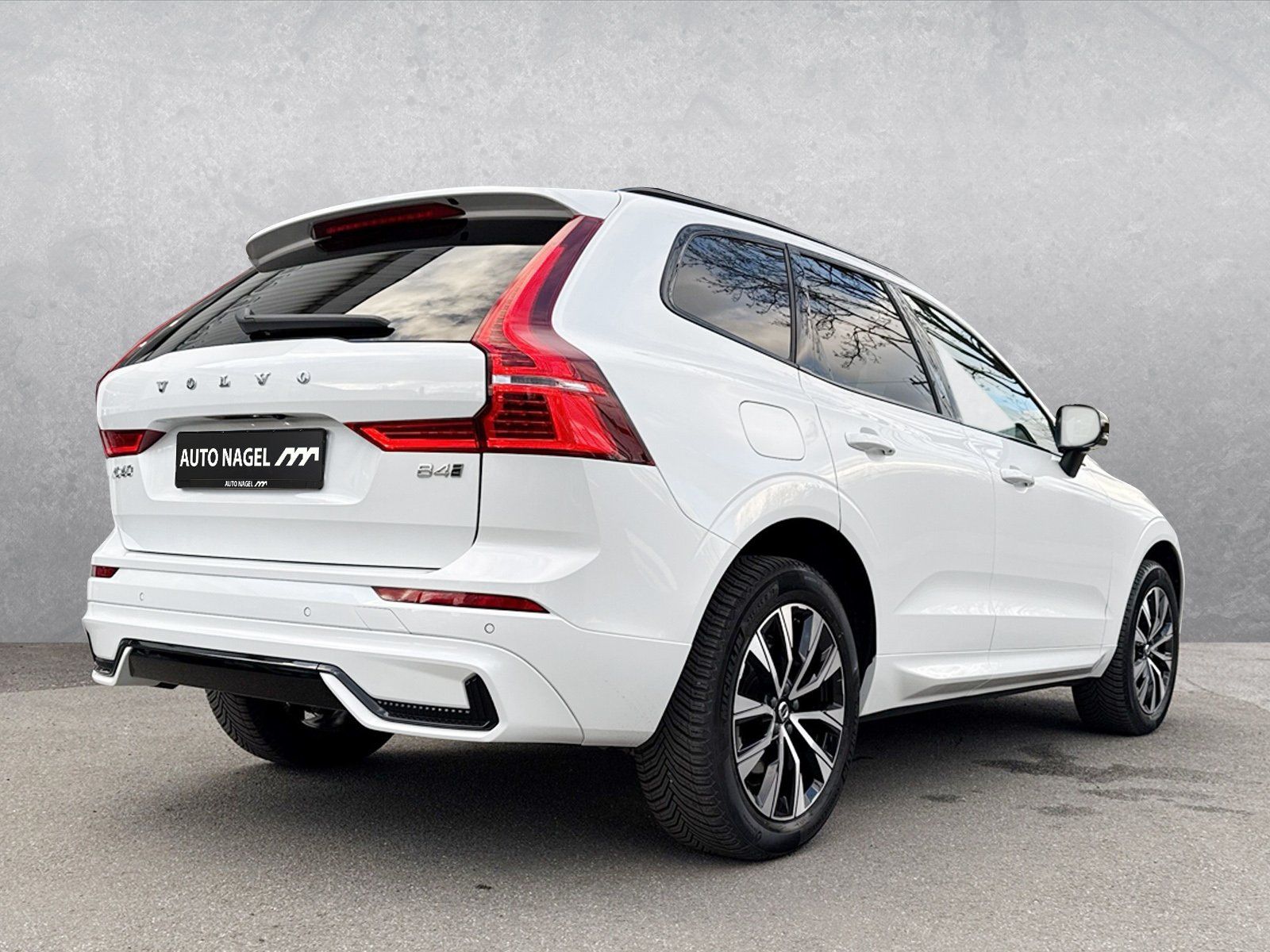 Volvo XC60 Plus B4 AWD Diesel Standhz AWR LichtPaket