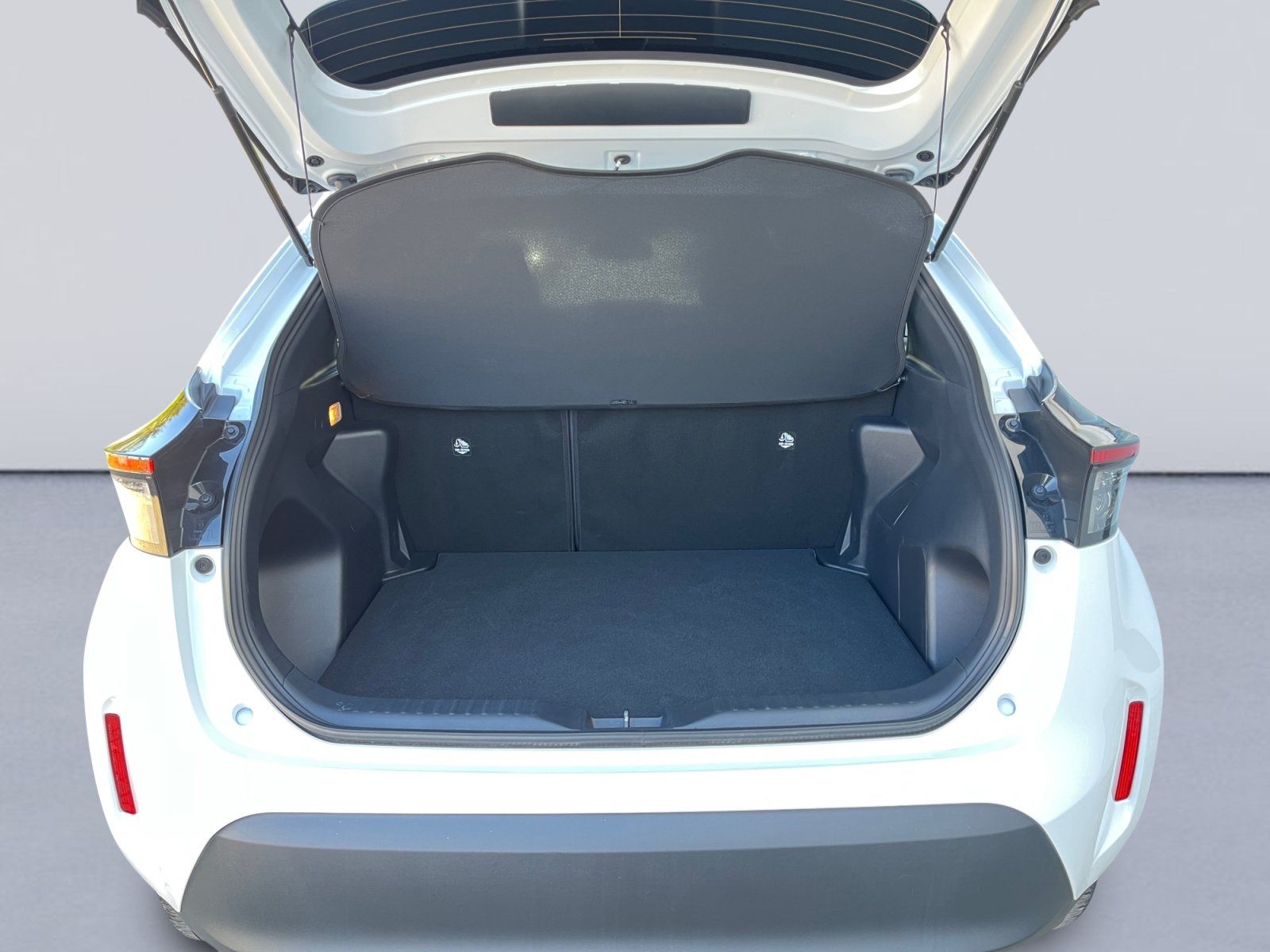 Toyota Yaris Cross Hybrid ACC+Navi+Kamera+Winterpak