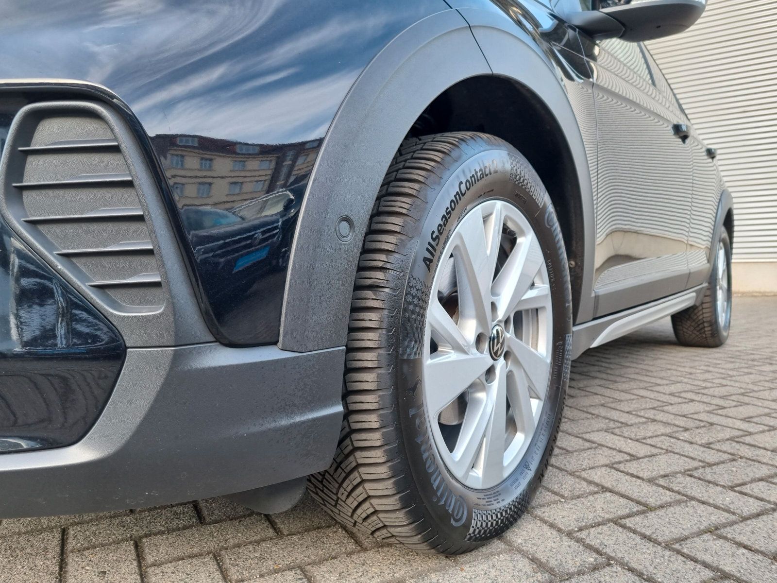 Volkswagen Taigo 1.0 TSI Life - Samsaru's Car Outlet