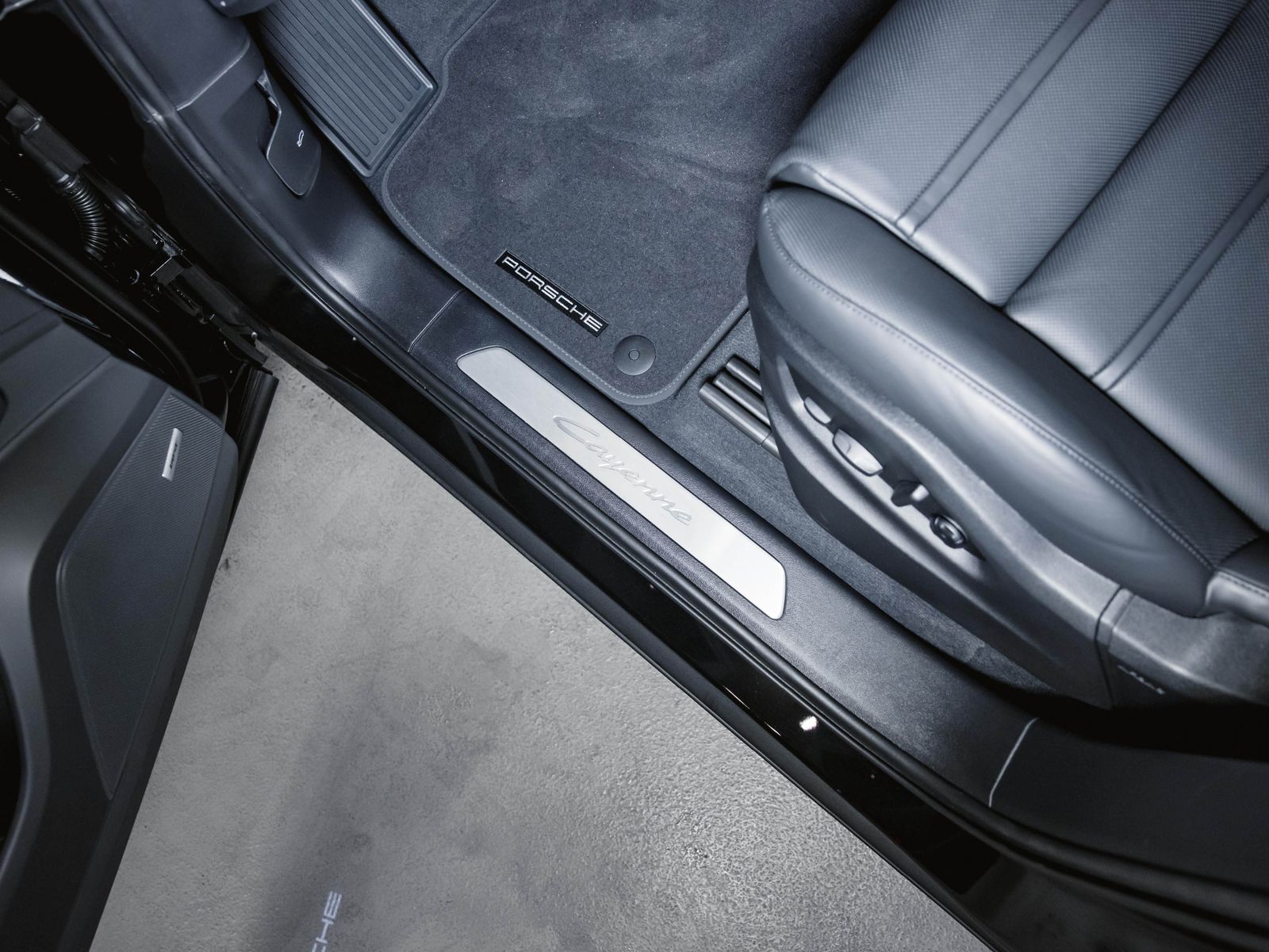 Porsche Cayenne E-Hybrid Sportabgasanlage BOSE