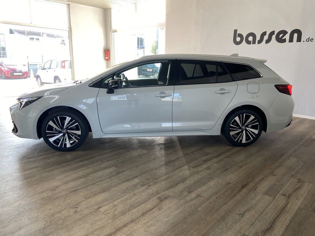 Toyota Corolla 2.0 Hybrid Touring Sports Teamplayer
