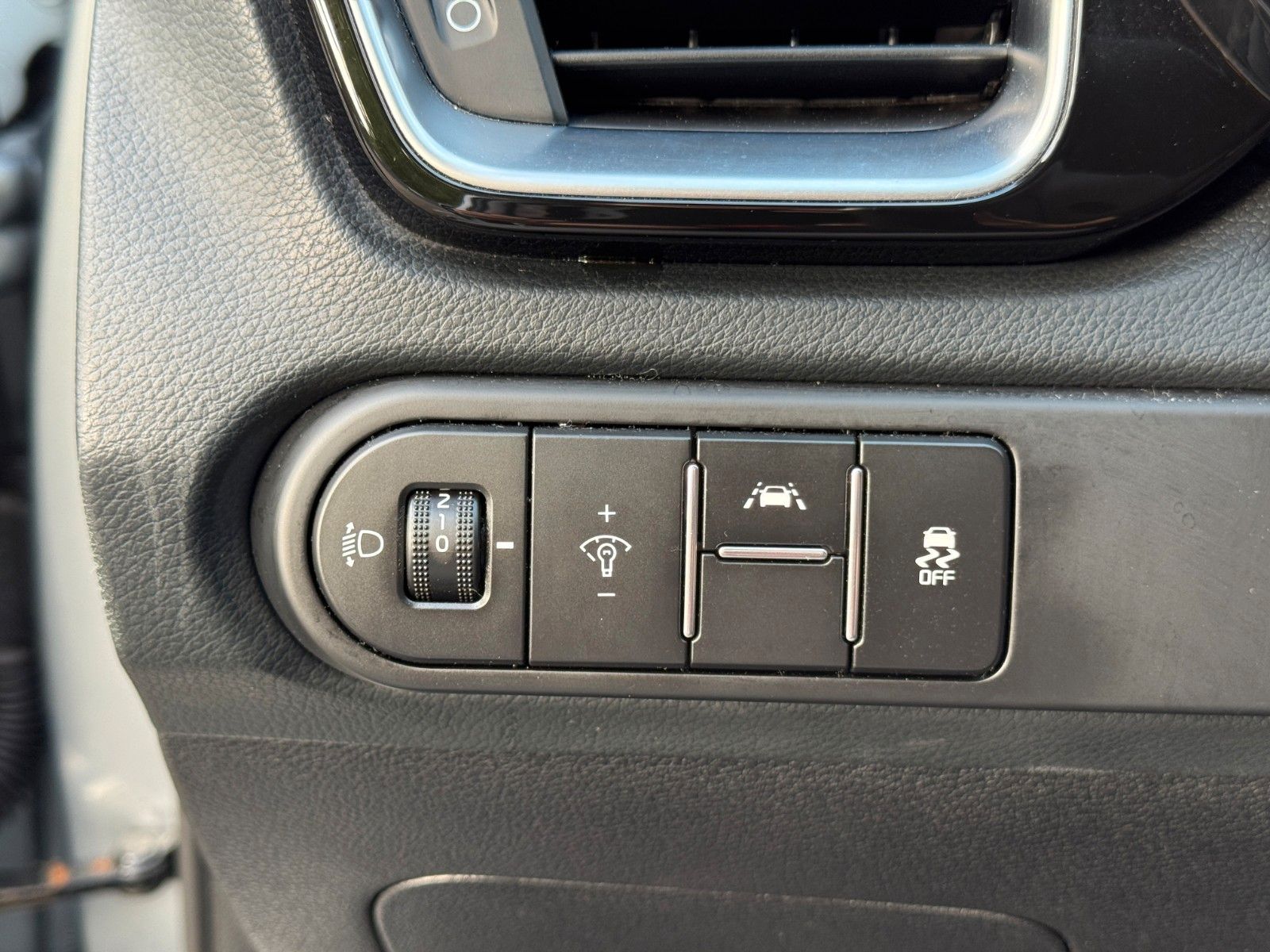 Kia Ceed 1.4 T Vision - Samsaru's Car Outlet