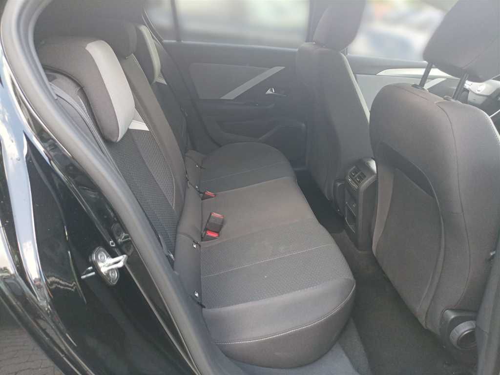 Opel Astra 1.2 - Samsaru's Car Outlet
