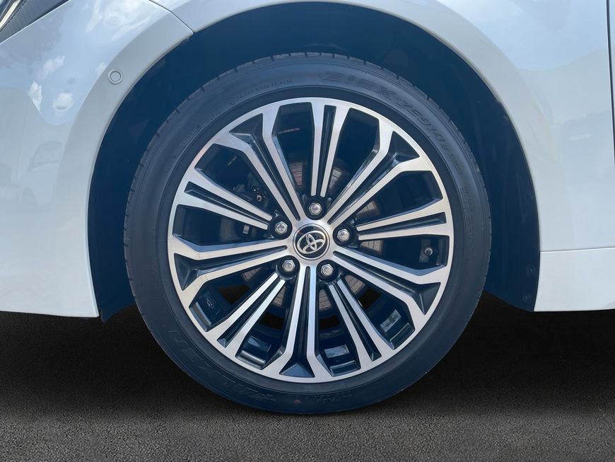 Toyota Corolla 1.8 Hybrid Team Deutschland ACC+NAVI+KAM