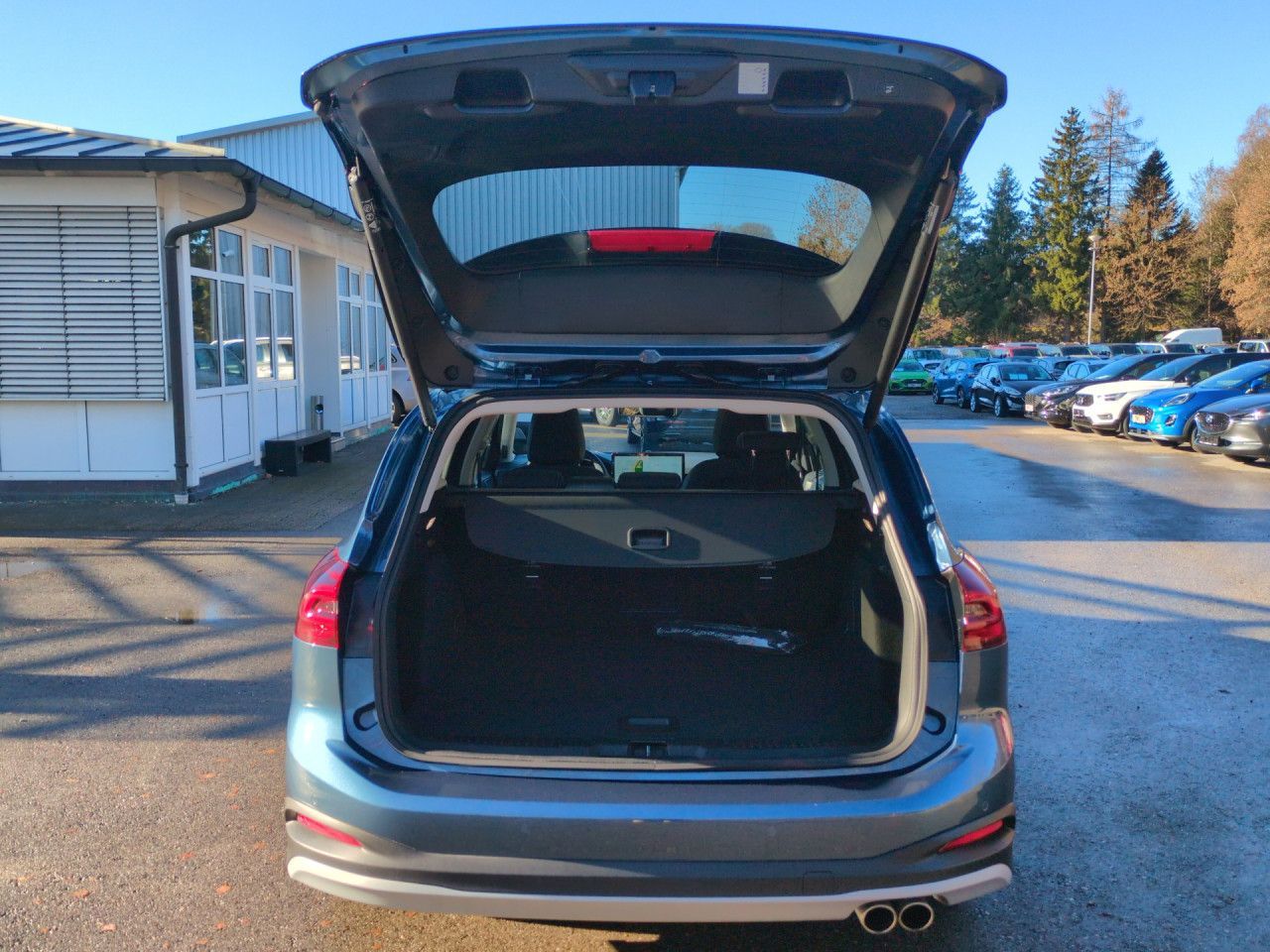 Ford Focus Turnier 1.5 EcoBlue Active X Automatik LED