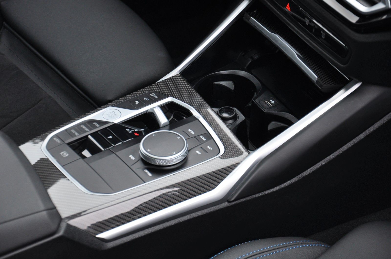 BMW 320 d Touring xDrive M Sport STANDH-PANO-CARBON