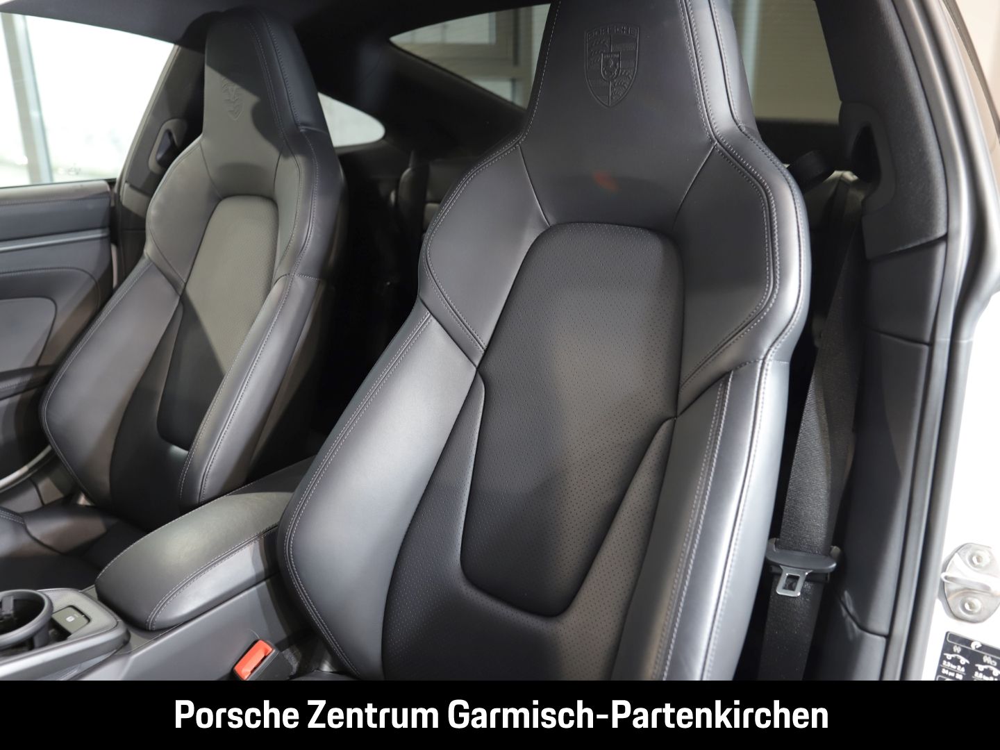 Porsche 992 911 Carrera 4S 360 Kamera LenkradHZG Memory