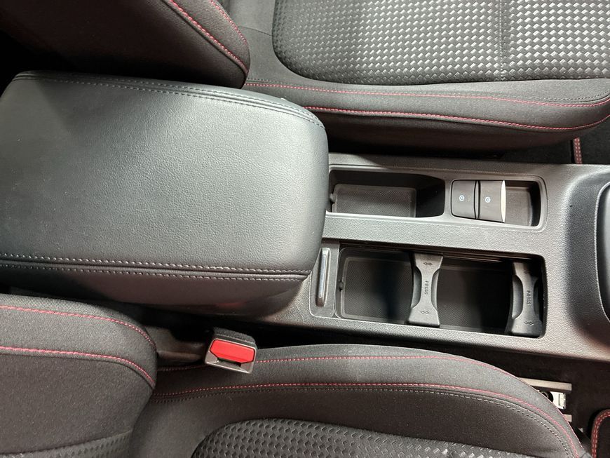 Ford Focus Turnier 1.0 EcoBoost Hybrid Aut. ST-LINE X