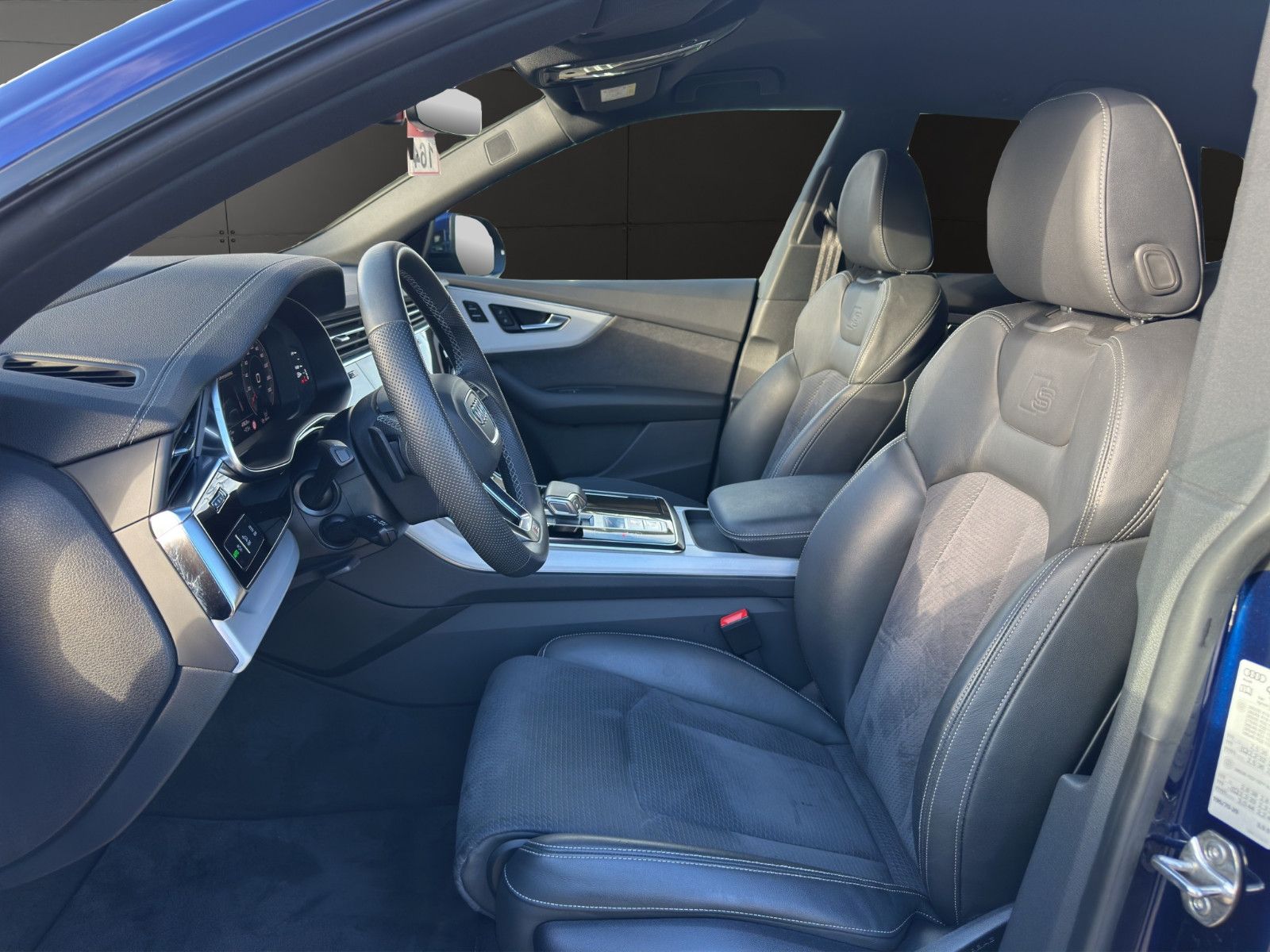 Audi Q8 50 TDI qu. tiptr. S LINE+AIR+AHZV+STHZG+HD