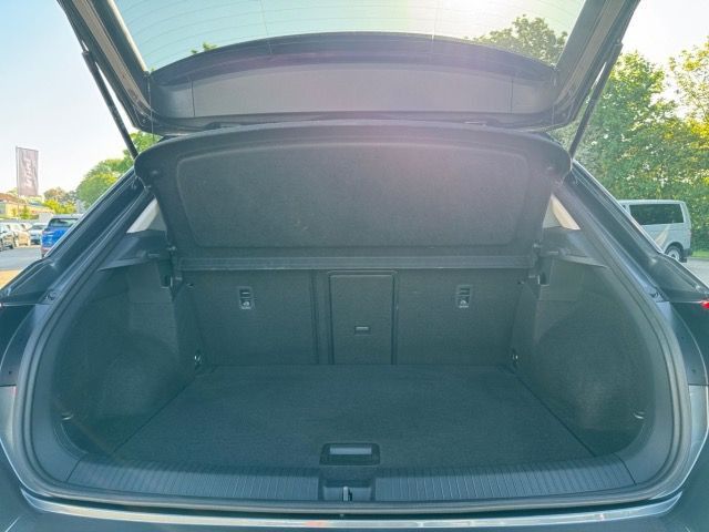Volkswagen T-Roc 1.5 TSI Style - Samsaru's Car Outlet