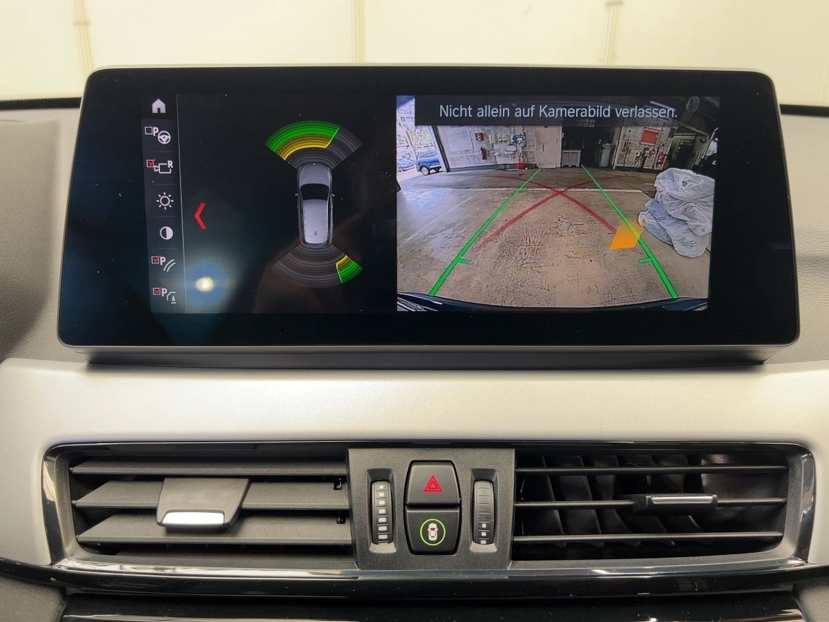 BMW X1 xDrive 2.0i Advantage - Samsaru's Car Outlet