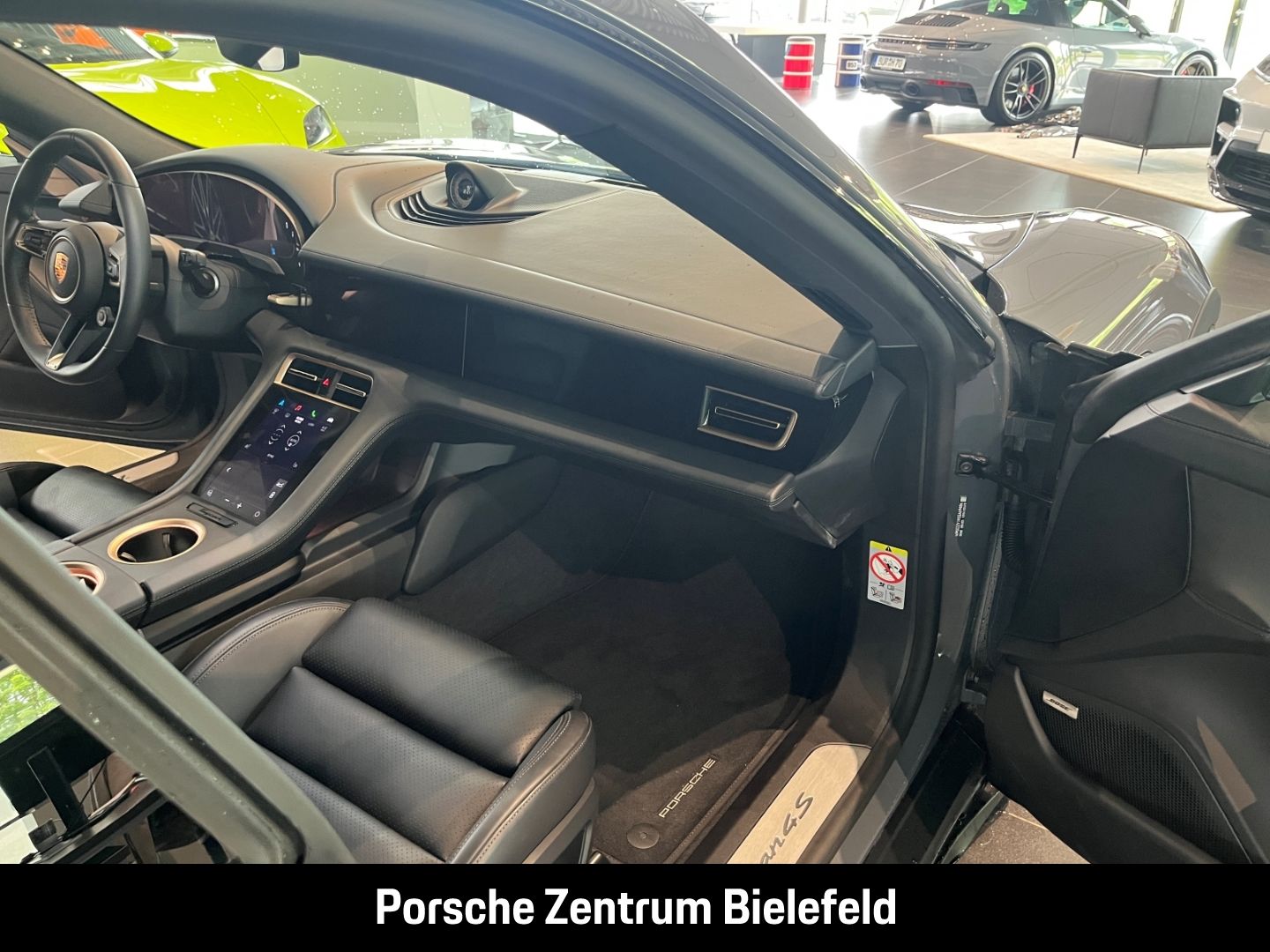 Porsche Taycan 4S Cross Turismo Panorama Luftfederung