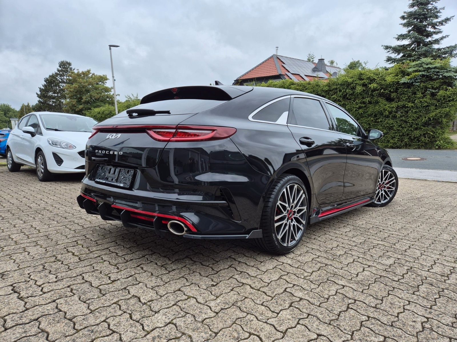 Kia ProCeed GT - Samsaru's Car Outlet