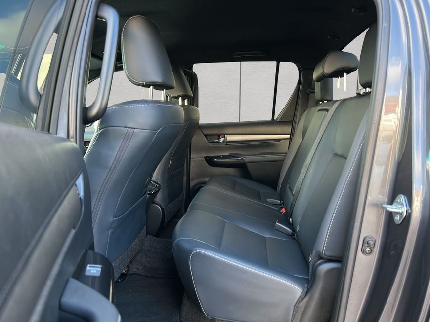 Toyota HiLux 4x4 Double Cab Invincible