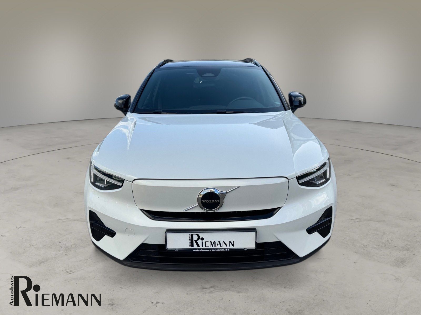 Volvo XC40 Recharge Twin Motor Plus + Winter-Paket