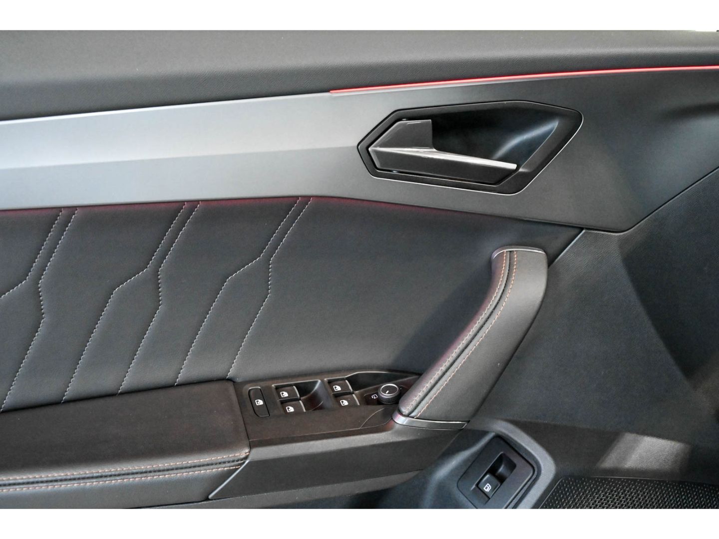 Cupra Formentor 1.4 e-HYBRID 6-Gang-DSG+PANO+AHK+NAVI+