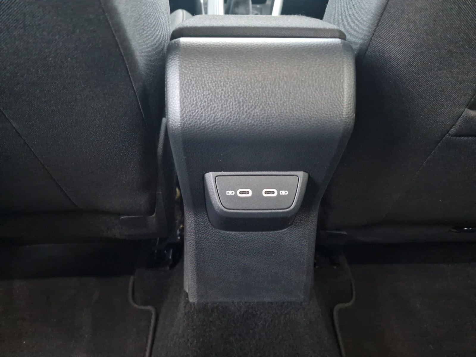 Volkswagen Taigo 1.0 TSI Life - Samsaru's Car Outlet