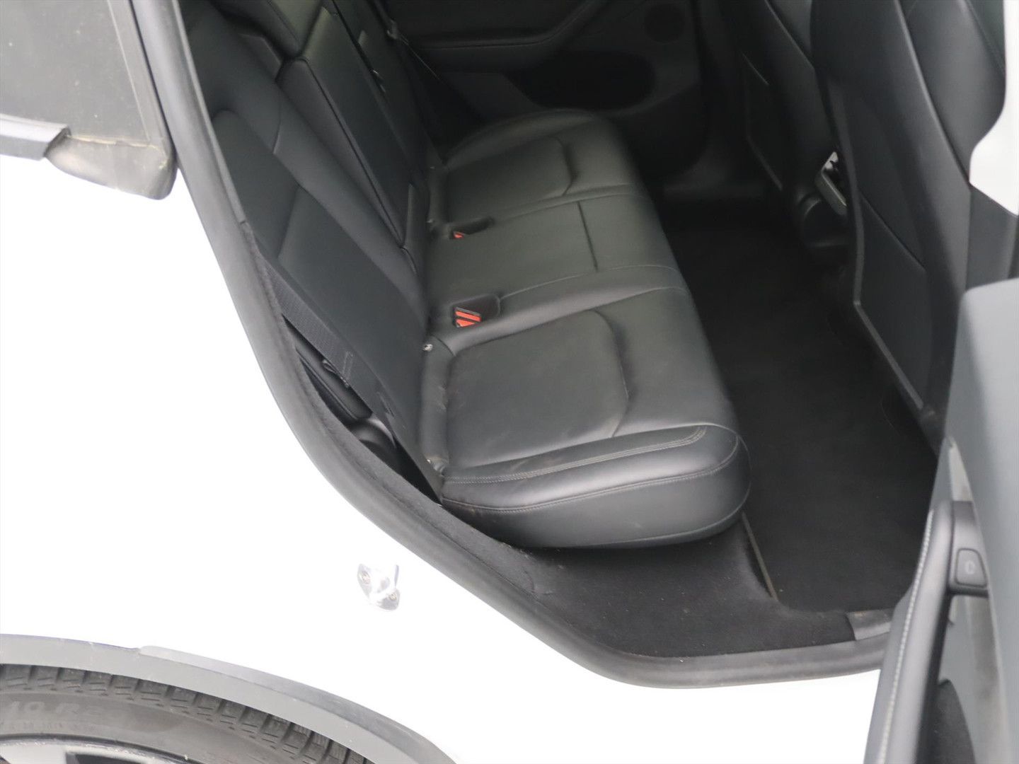 Tesla Model Y Long Range AWD 75kWh 351pk 93,7% SoH AMD