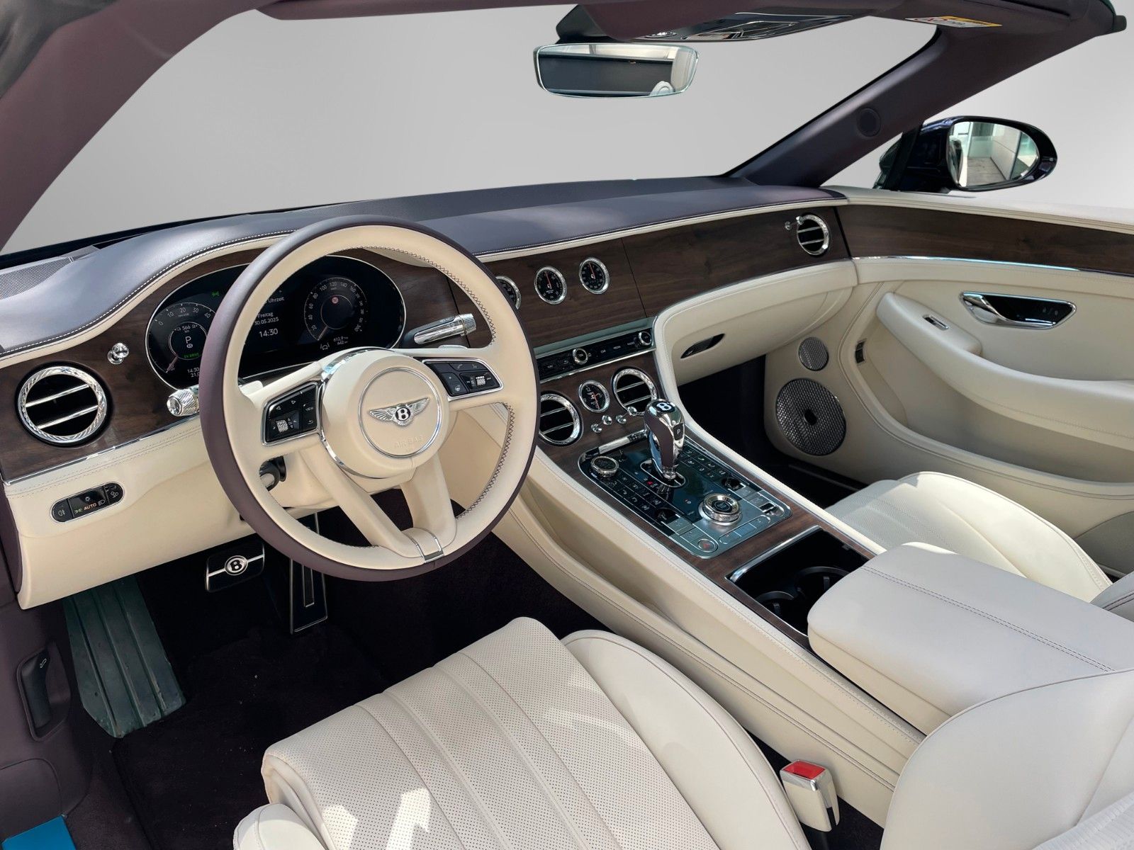 Bentley Continental GTC - Black Edition/Massage/Naim