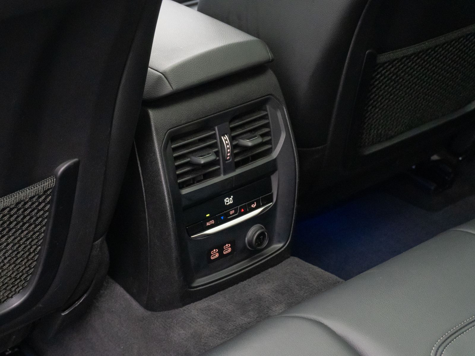 BMW 330i Sport Line - Samsaru's Car Outlet