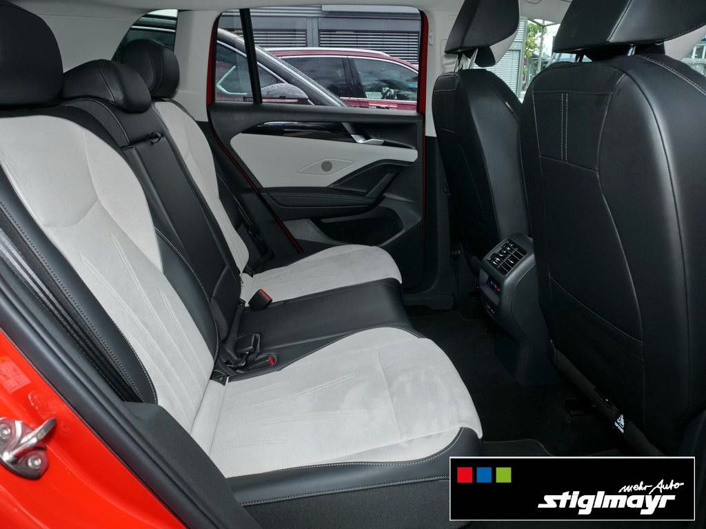 Volkswagen Tiguan Elegance 1.5 eHybrid ACC+AHK+DCC+HUD+PANO