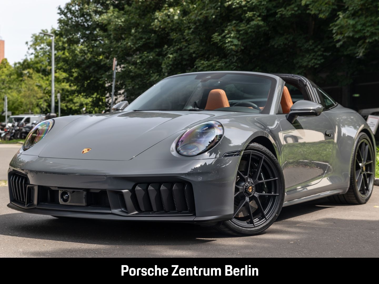 Porsche 992 911 Targa 4 GTS BOSE Sportabgasanlage LED