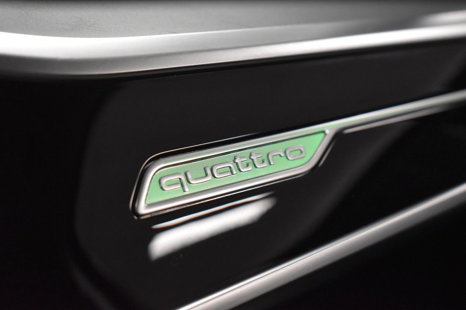 Audi A6 45TFSI quattro S-LINE - Samsaru's Car Outlet