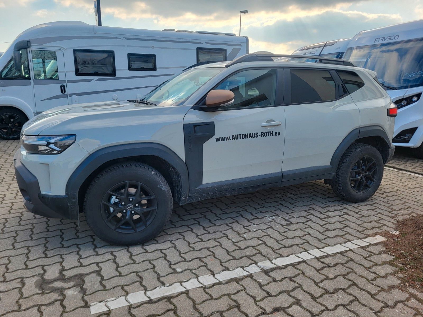 Dacia Duster III TCe 130 Extreme - Samsaru's Car Outlet