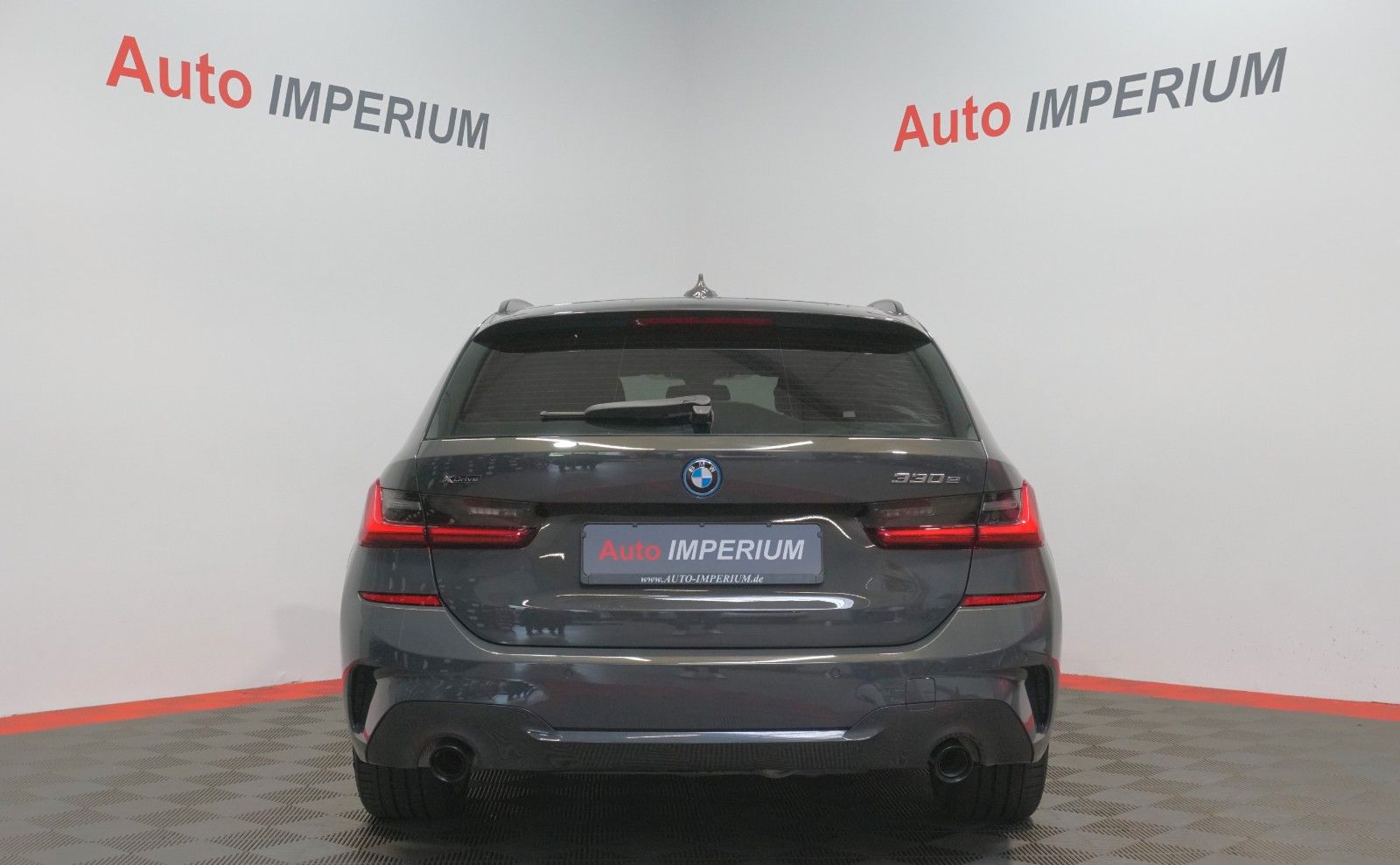 BMW 330 e xDrive M Sport - Samsaru's Car Outlet