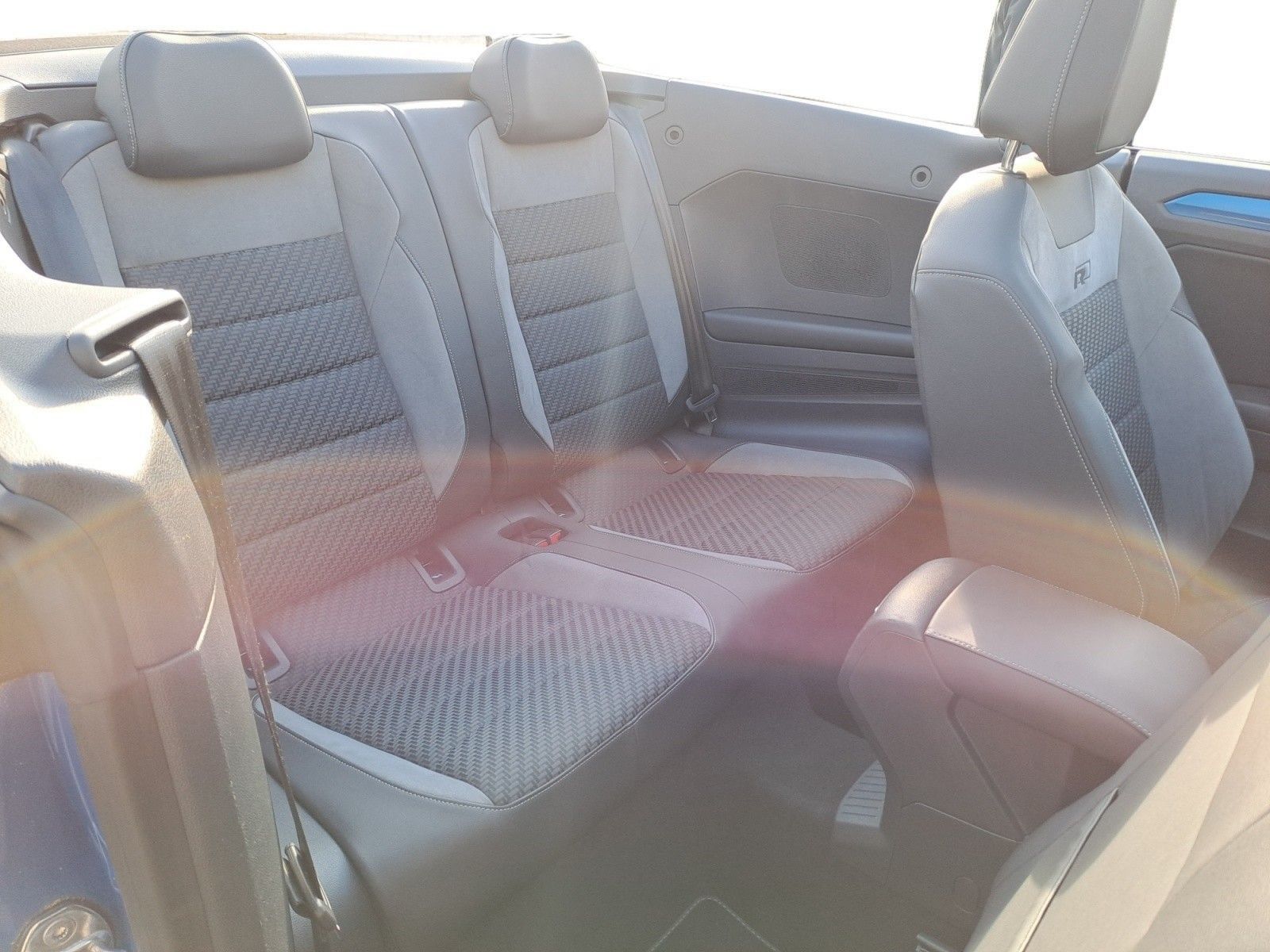 Volkswagen T-Roc R-Line 1.5 TSI - Samsaru's Car Outlet