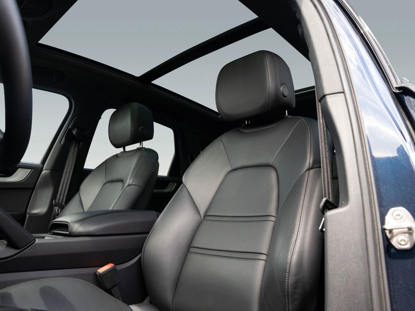 Porsche Cayenne E-Hybrid BOSE AHK 14 Wege Sitze 21 Zoll