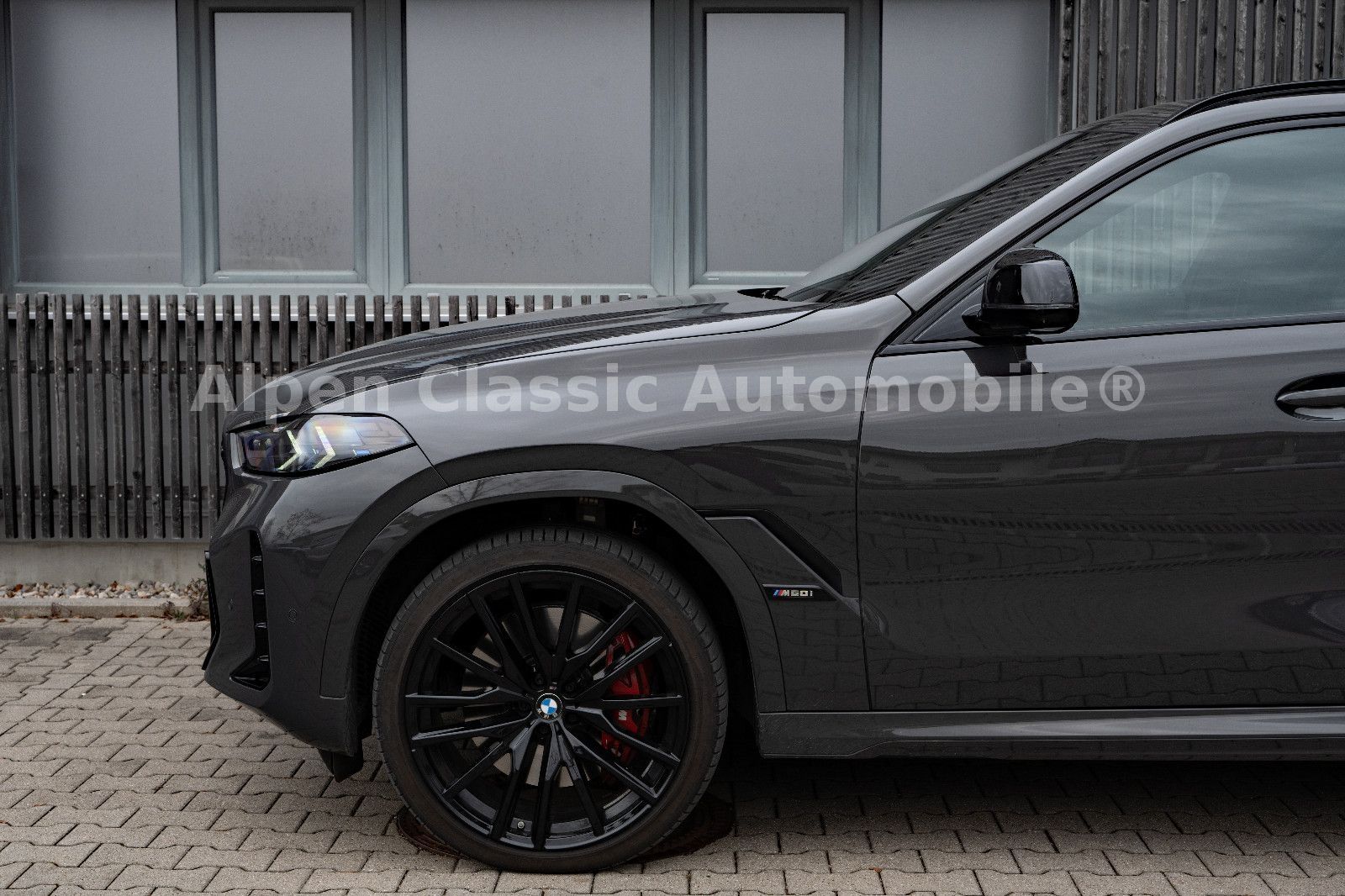 BMW X6 M60 i xDrive B&W, HUD, PANO, AHK, Massage