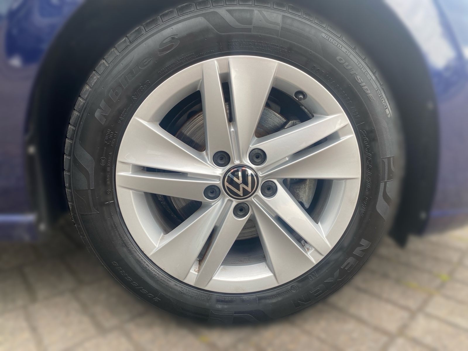 Volkswagen Golf VIII 2.0 TDI LIFE - Samsaru's Car Outlet