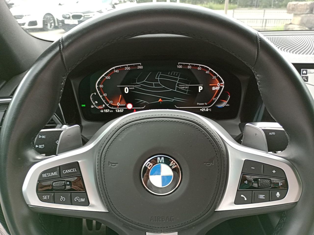 BMW 320i xDrive M Sport - Samsaru's Car Outlet