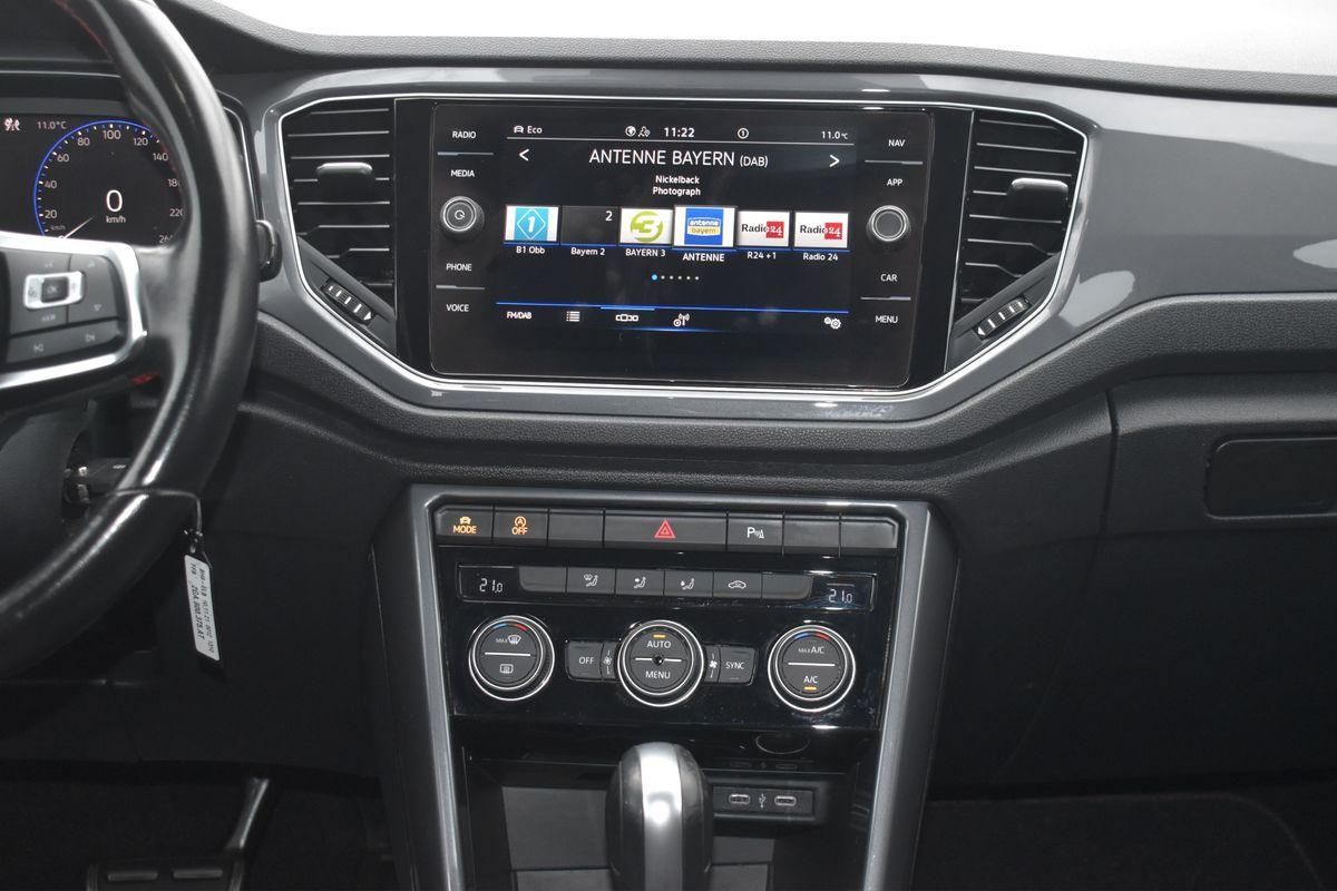 Volkswagen T-Roc 1.5 TSI DSG Sport R-Line - Samsaru's Car Outlet