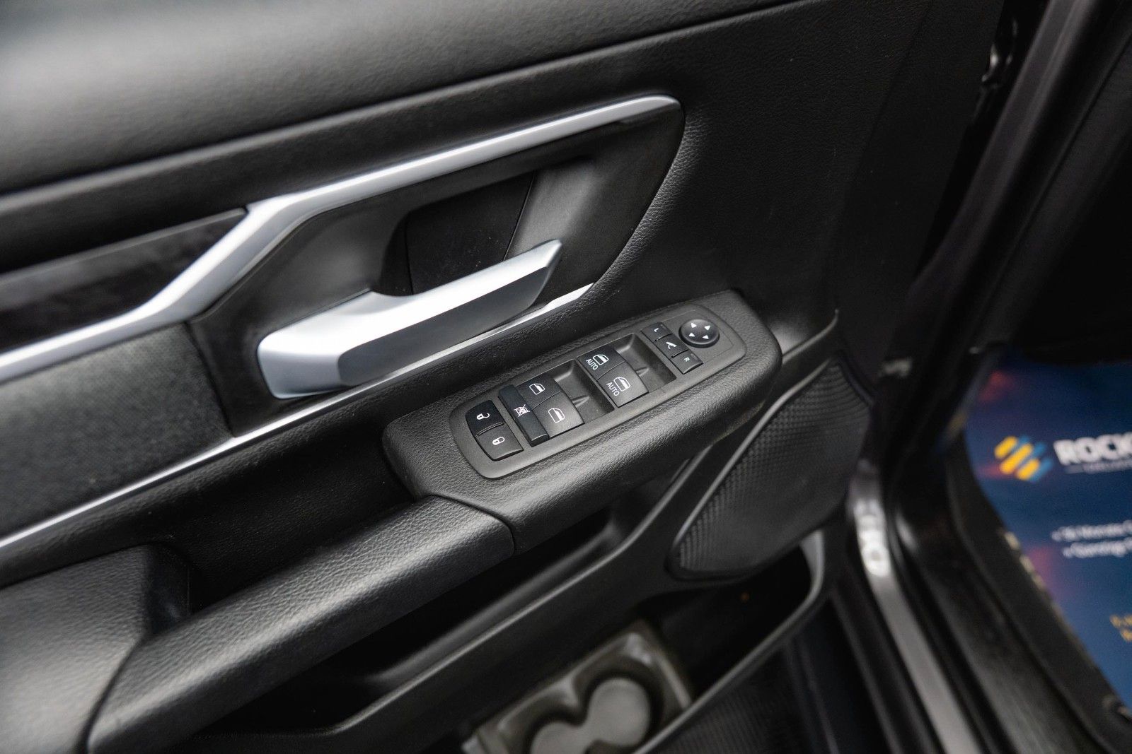 Dodge RAM 5.7 V8 HEMI 4x4 OFFROAD Night-Paket *LED*19%