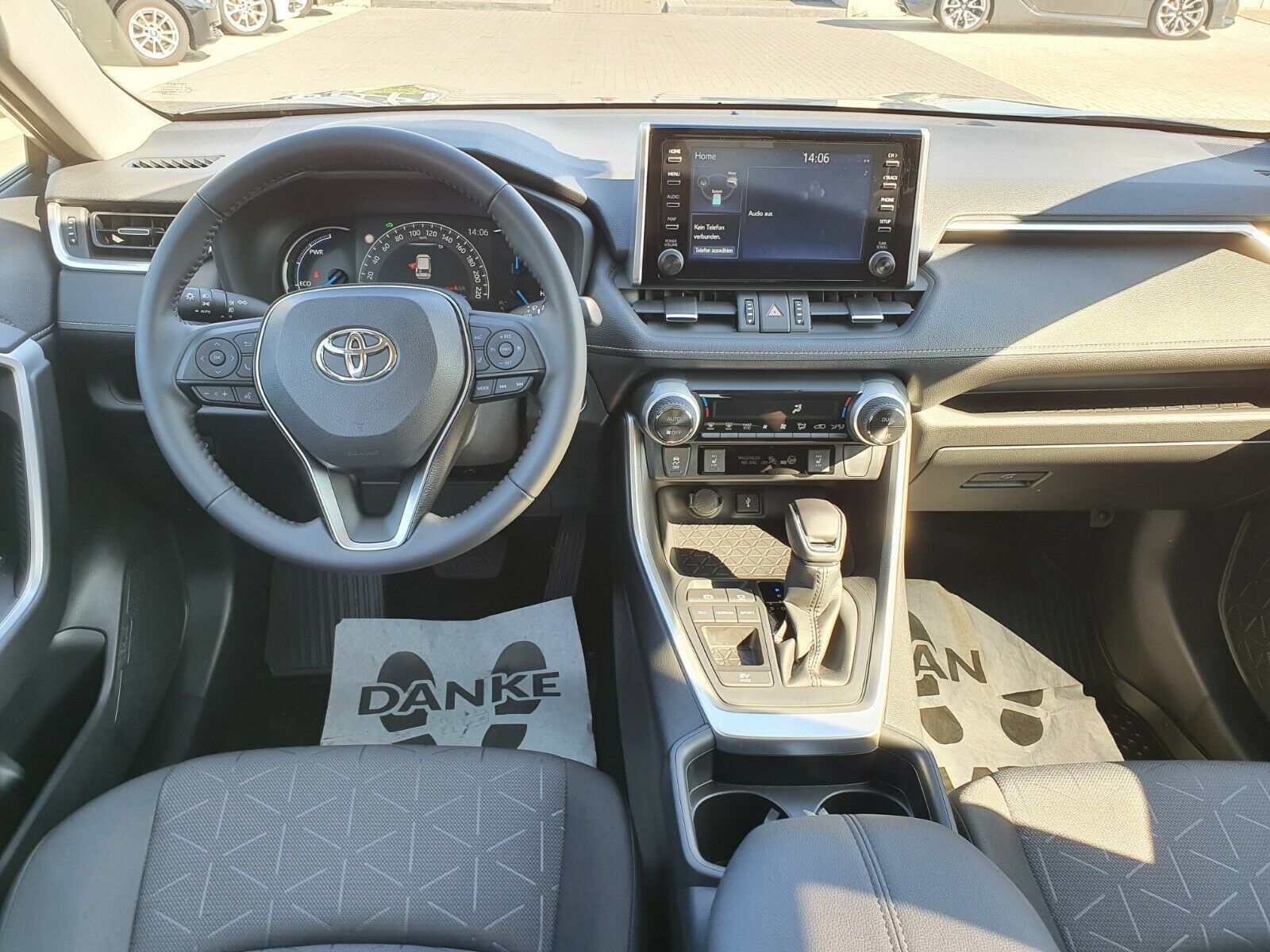 Toyota RAV 4 2.5 Hybrid - Samsaru's Car Outlet