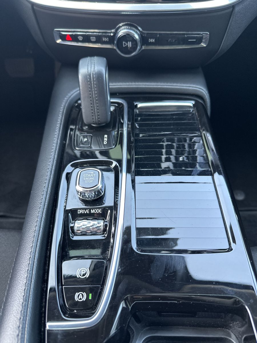 Volvo V60 T6 AWD Recharge Inscription NAV+LED+H&K+PANO