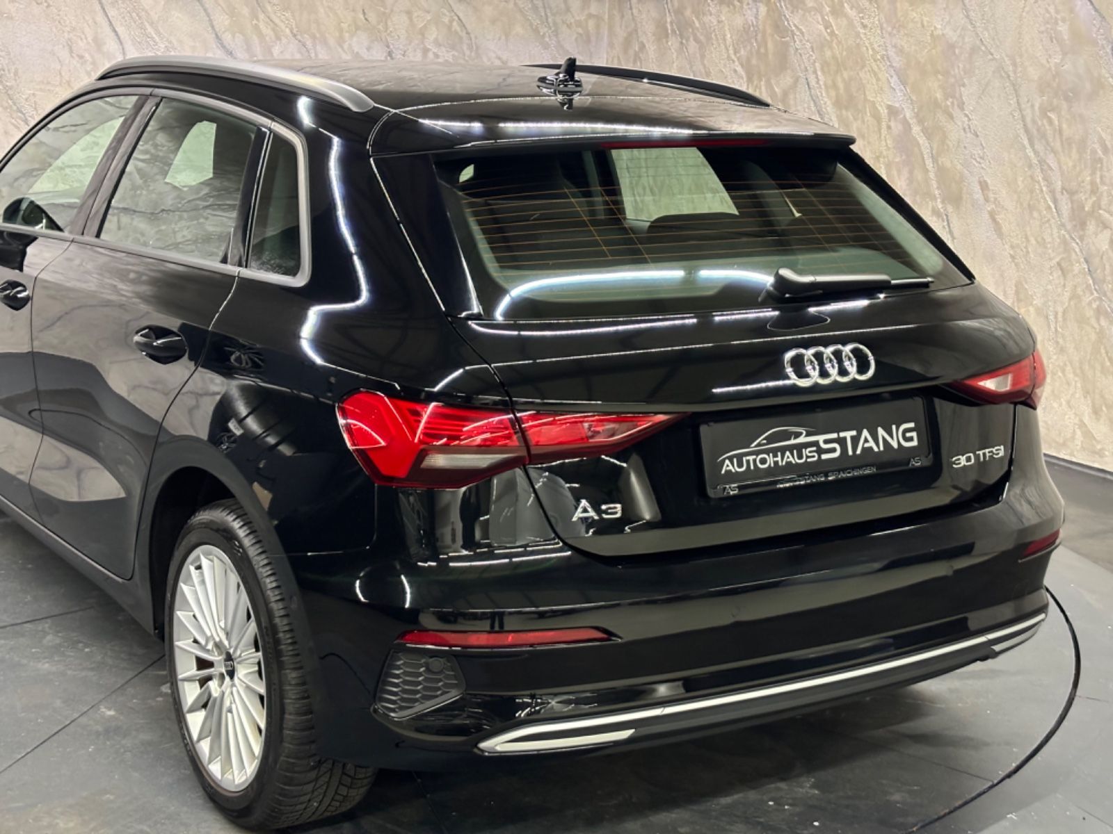 Audi A3 Sportback 30 TFSI advanced+1.Hand+MwSt.+