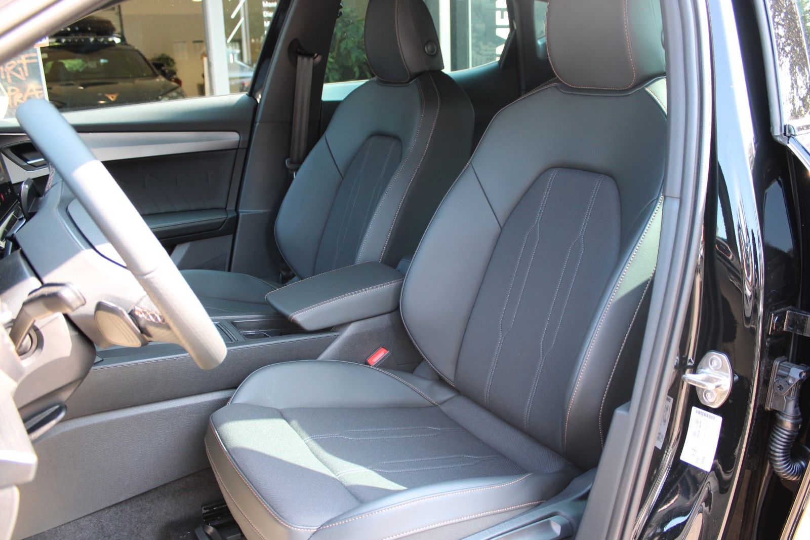 Cupra Formentor 1.4 e-HYBRID DSG +ACC+SHZ+LED+AHK+PDC+