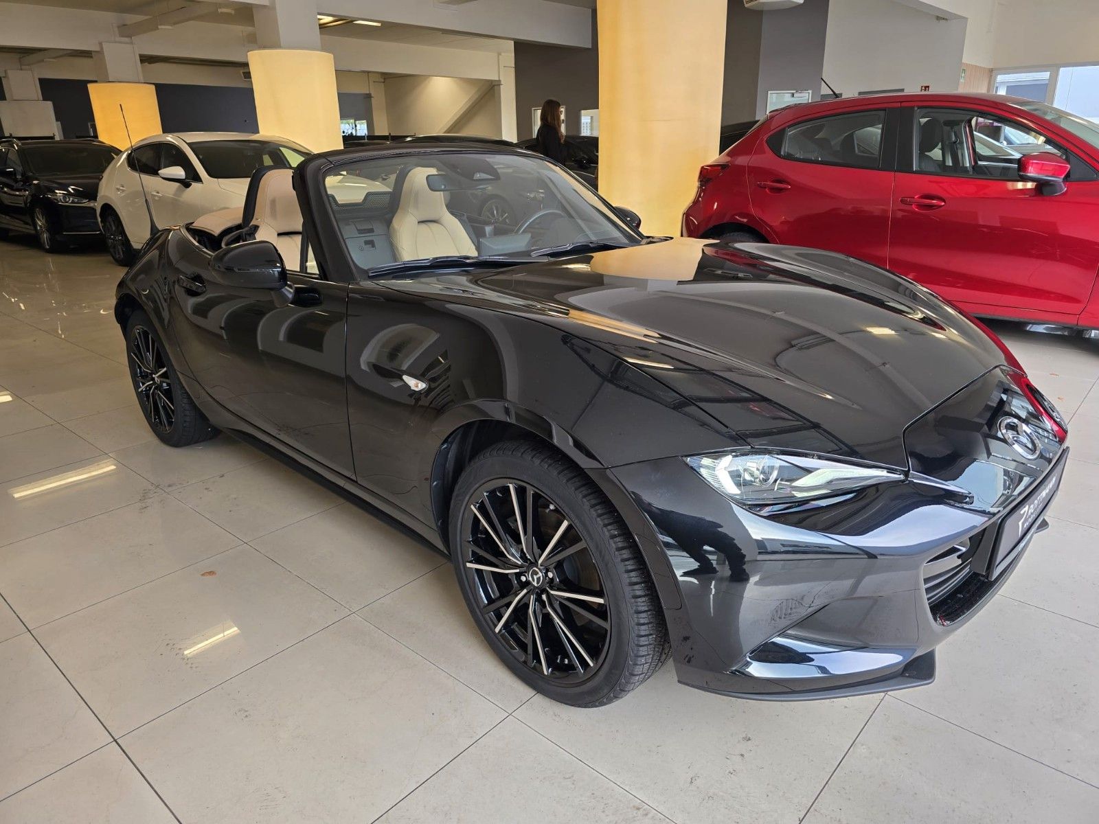 Mazda MX-5 Kazari *184 PS*RFK*NAV*BOSE*LED*