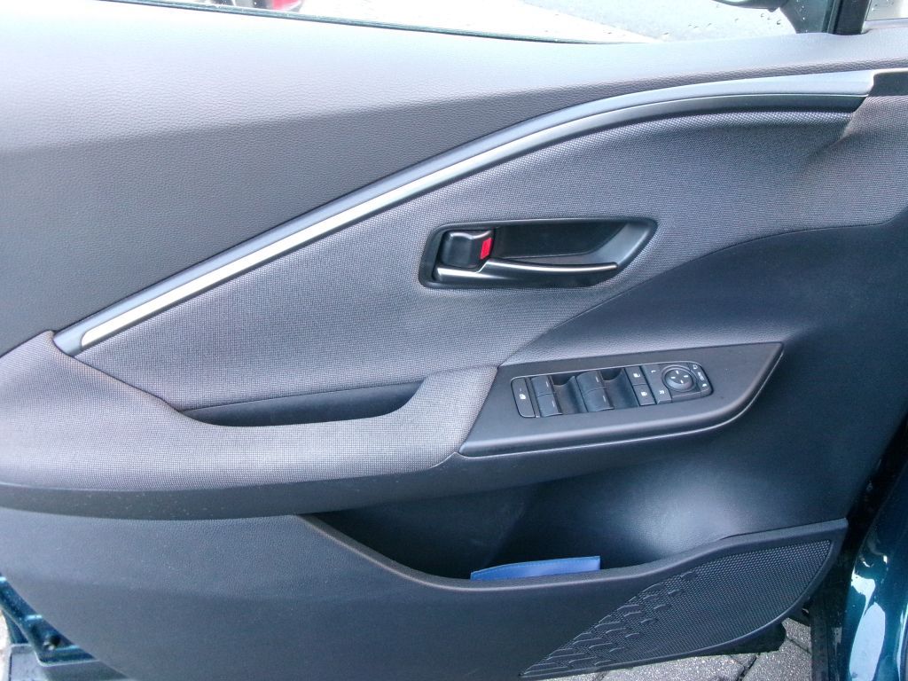 Toyota C-HR 1.8 Hybrid Team D +TWW+RFK+NAVI+