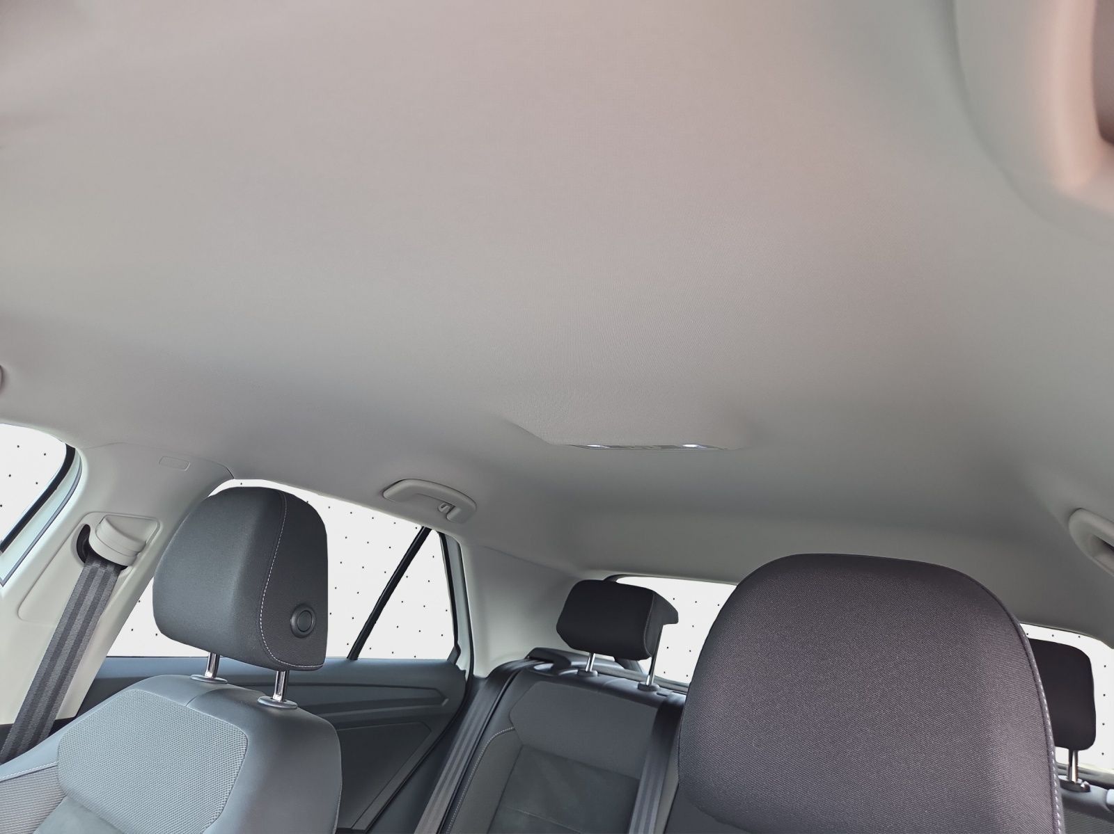 Volkswagen T-ROC 1.5 TSI STYLE - Samsaru's Car Outlet
