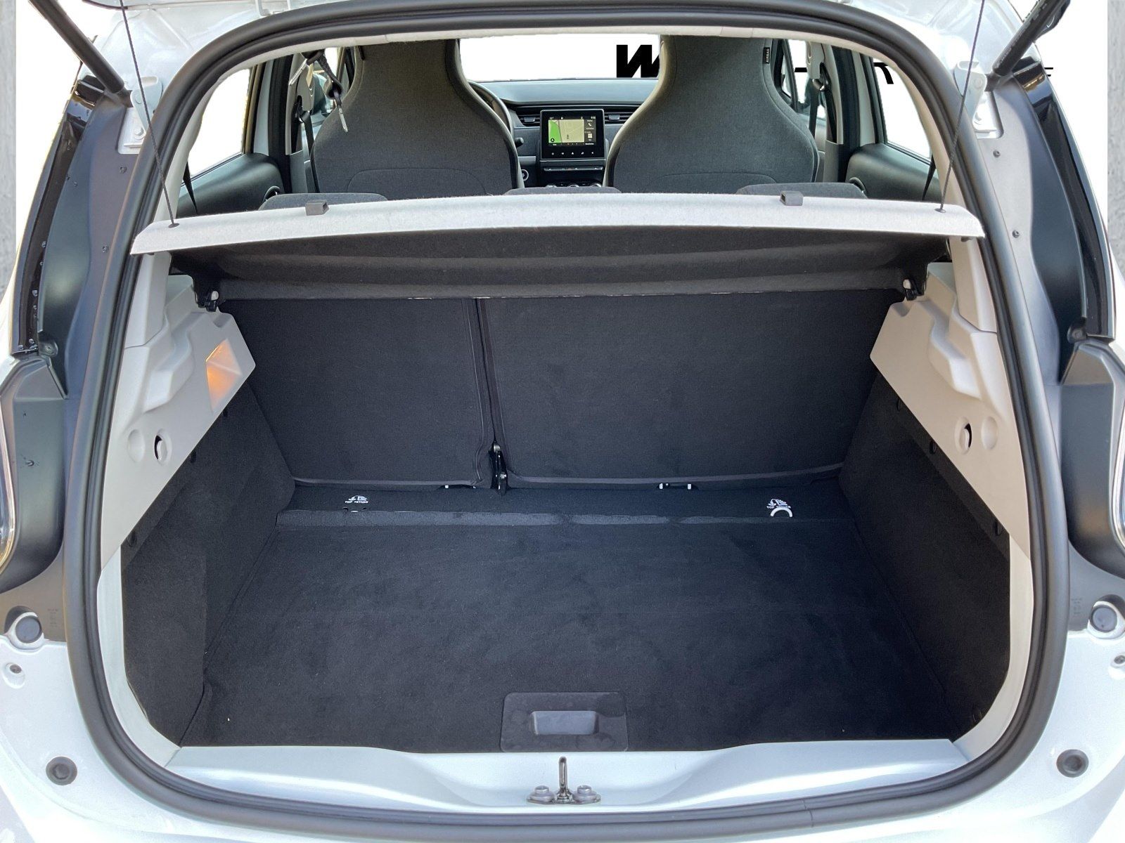 Renault Zoe - Samsaru's Car Outlet